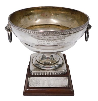 Lot 710 - A George V silver two handled trophy cup, with...