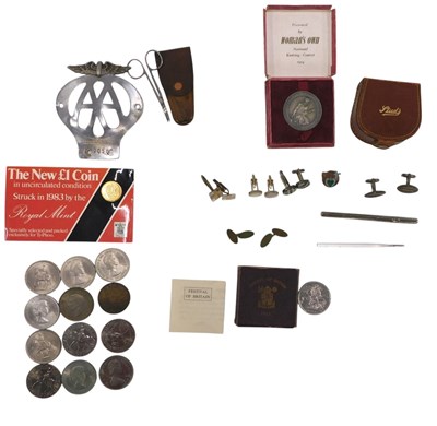 Lot 724 - Miscellaneous items, to include commemorative...