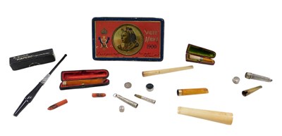 Lot 762 - Miscellaneous cheroots, a silver cheroot case,...