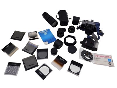 Lot 788 - A Praktica MTL3 camera with lens, a Helios...
