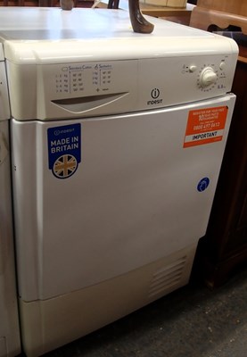 Lot 1542 - An Indesit clothes dryer, IDC8T3.