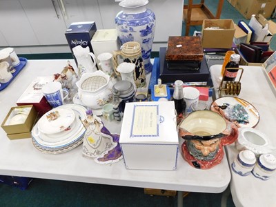 Lot 2163 - Commemorative wares, to include a Coronation...