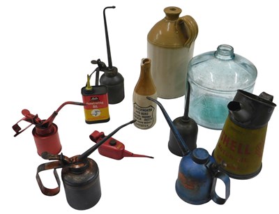 Lot 609 - Miscellaneous automobilia or workshop...