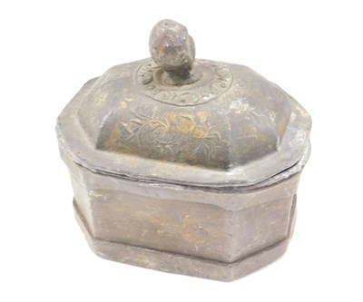 Lot 477 - An early 19thC lead tobacco jar, the finial...