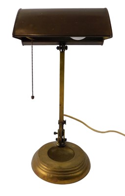 Lot 650 - An early 20thC brass banker's desk lamp, with...