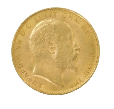 Lot 54 - An Edward VII gold sovereign, 1904, 8.0g.