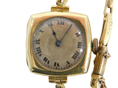 Lot 417 - A ladies 18ct gold cased wristwatch, circular...