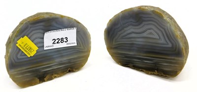 Lot 2283 - A pair of agate bookends, 8cm high.