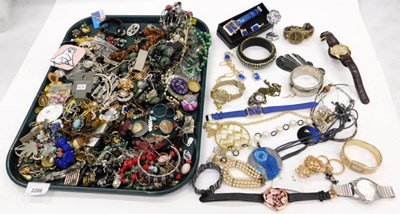 Lot 2288 - Costume jewellery, to include bangles, beaded...