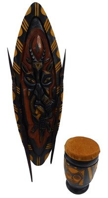 Lot 877 - An African shield, of lozenge form, with...