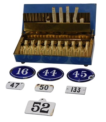 Lot 902 - An early 20thC Continental cigarette box, with...