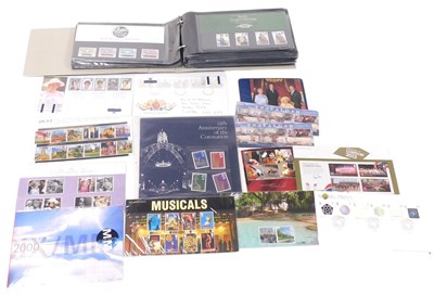 Lot 34 - Philately postage stamps, mint commemorative...