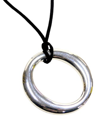 Lot 214 - A Tiffany and Company silver O shaped pendant,...