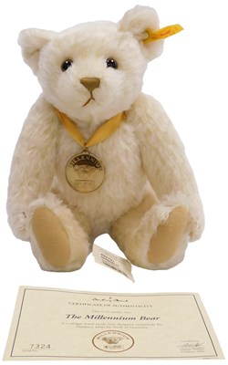 Lot 62 - A Steiff Millennium Bear for Danbury...