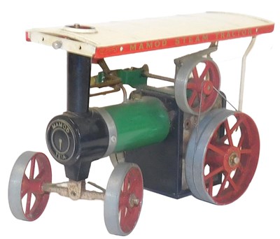 Lot 146 - A Mamod steam tractor TE1A, 25cm wide.
