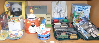 Lot 2032 - Various toys, to include a Lord of the Rings...