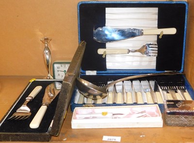 Lot 2075 - Cased flatware, to include fish knives and...