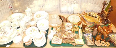 Lot 2176 - A Wedgwood Raspberry Cane pattern part tea and...