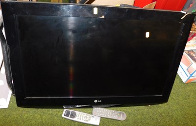 Lot 2258 - An LG 32" wall mounted television, lacking...
