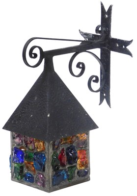Lot 465 - A 20thC cast iron wall mounted garden...