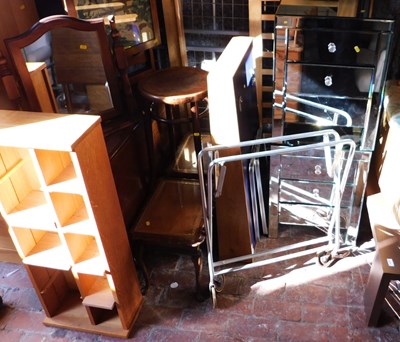 Lot 1078 - A group of furniture, to include an oak drop...