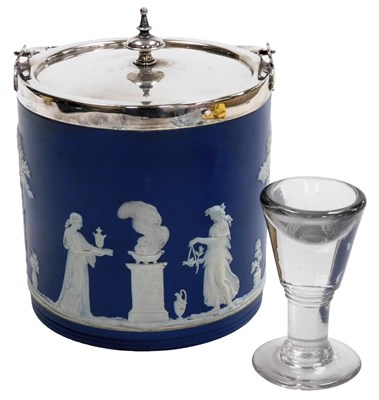 Lot 499 - An early 20thC Wedgwood dark blue Jasperware...