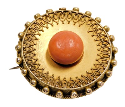 Lot 551 - A Victorian Etruscan Revival brooch, of...