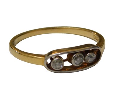 Lot 208 - An early 20thC diamond three stone ring,...