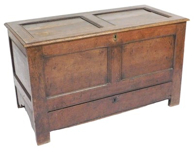 Lot 776 - An 18thC oak mule chest, with double panelled...