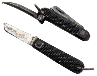 Lot 707 - A Vintage British Naval pocket knife, MoD...