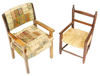Lot 853 - An early 20thC child's oak carver chair, with...