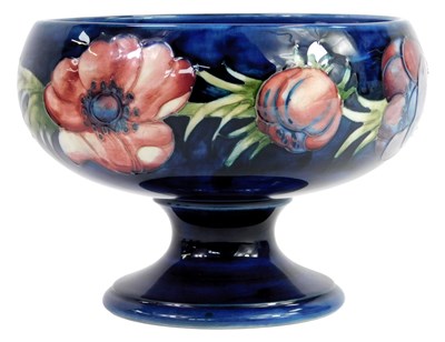 Lot 28 - A Moorcroft pottery pedestal bowl decorated in...