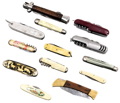Lot 708 - A Swiss Army type knife, single blade lock...