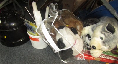 Lot 2089 - Soft toys and games, to include a husky, panda...