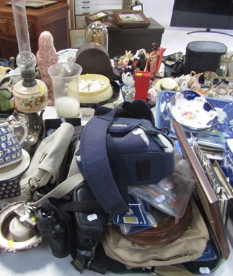 Lot 2108 - Miscellaneous items, including picture frames,...