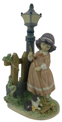 Lot 106 - A Lladro porcelain figure, modelled as a girl...
