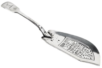 Lot 360 - A George IV silver Fiddle pattern fish slice,...