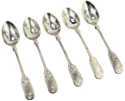 Lot 455 - A set of five Edward VII silver Fiddle pattern...