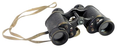 Lot 488 - A pair of World War II military Binoprism...