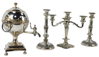 Lot 427 - A Regency silver plated tea urn, 32cm high,...