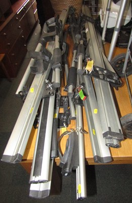 Lot 1076 - A group of Atera Giro roof rack rails/bars. (a...
