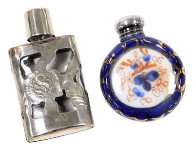 Lot 168 - An early 20thC porcelain scent bottle, with...
