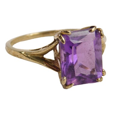 Lot 298 - A QVC 9ct gold and amethyst ring, claw set, on...