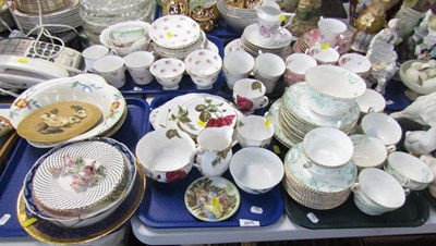 Lot 2075 - A group of ceramics, including part tea...