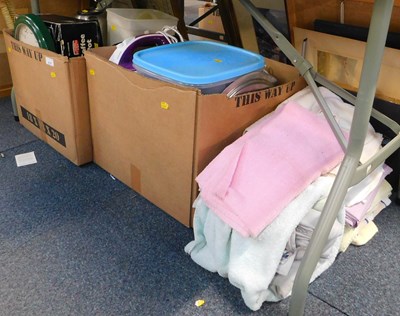 Lot 2157 - Household items, including a boxed thermos...