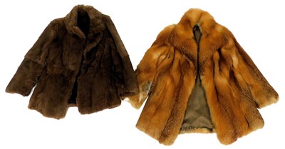 Lot 706 - A Louis Silverblatt London fox fur short...