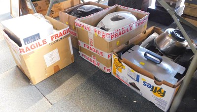 Lot 2235 - A Tesco 180 watt slow cooker, boxed, other...