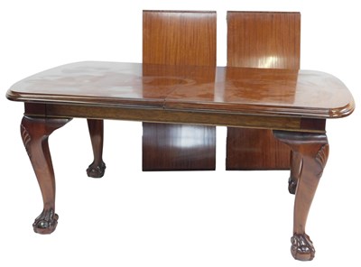 Lot 688 - A Victorian style mahogany extending dining...