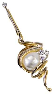 Lot 308 - An 18ct two colour gold Baroque pearl and...