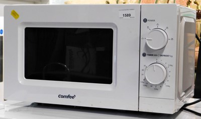 Lot 1589 - A Comfee 20ltr manual solo microwave oven,...